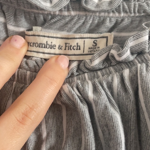 A&F Romper - Picture 2 of 4